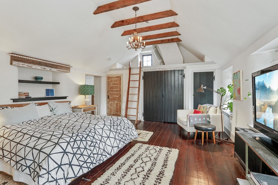 primary bedroom