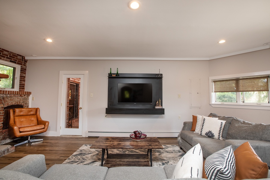 house for sale pipersville riverside family room